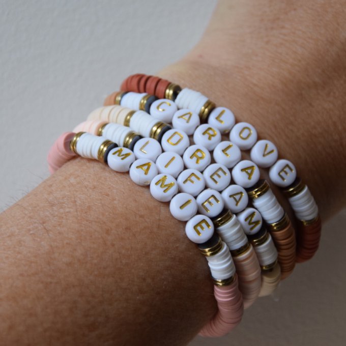 Bracelet Heishi personnalisable avec prénom